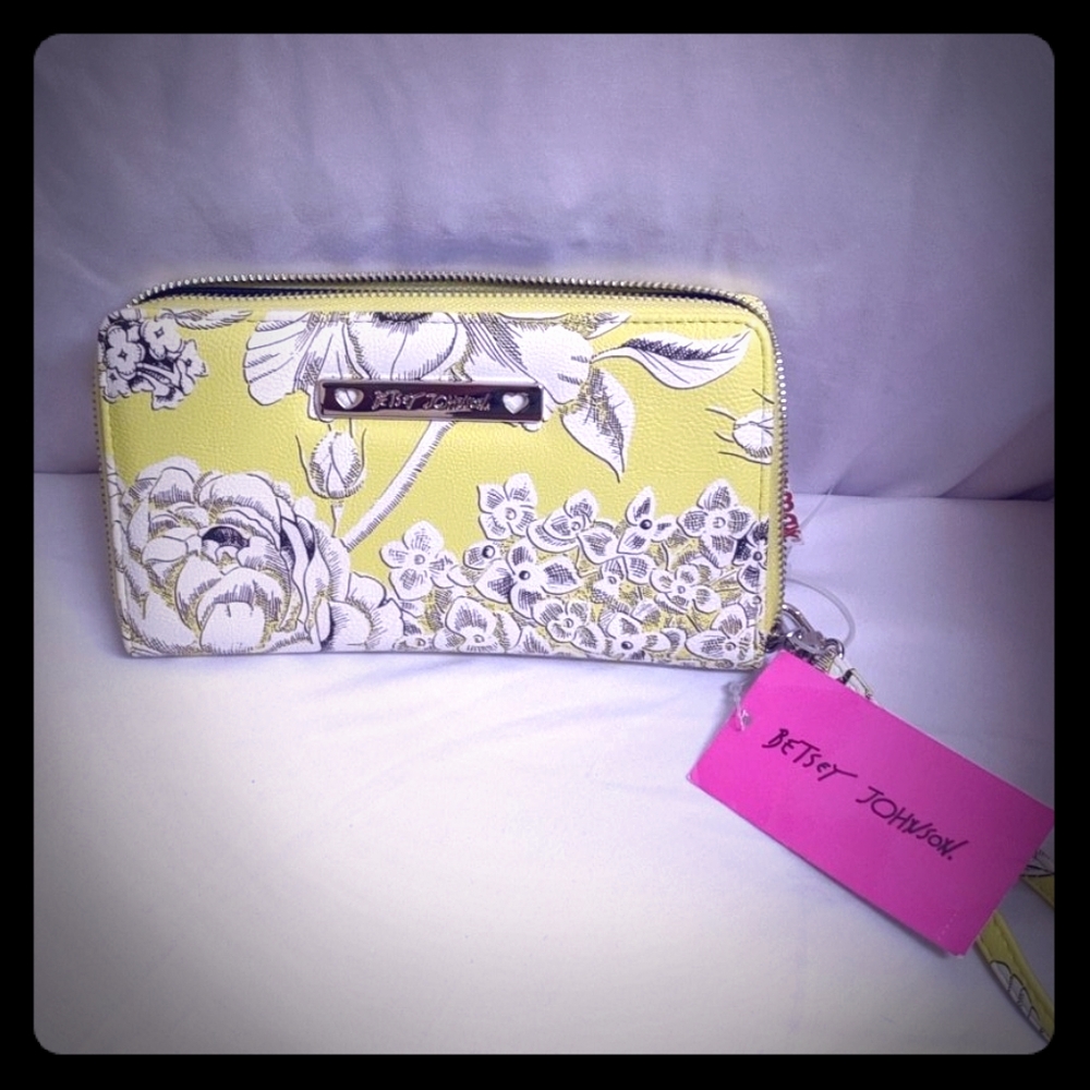 Betsy Johnson Lime Green Clutch